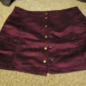 Velvet Front-Snap Skirt in Wine